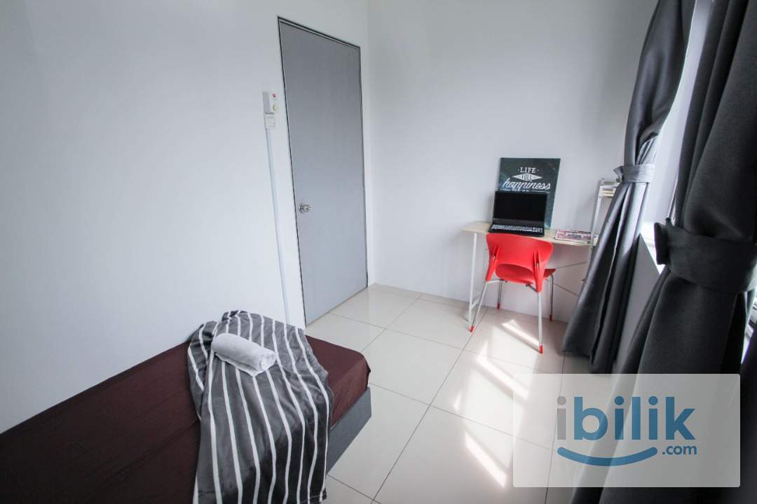 Female Unit Single Room with Fan only@ Casa Residenza near MRT Kota Damansara, Segi - Image 1