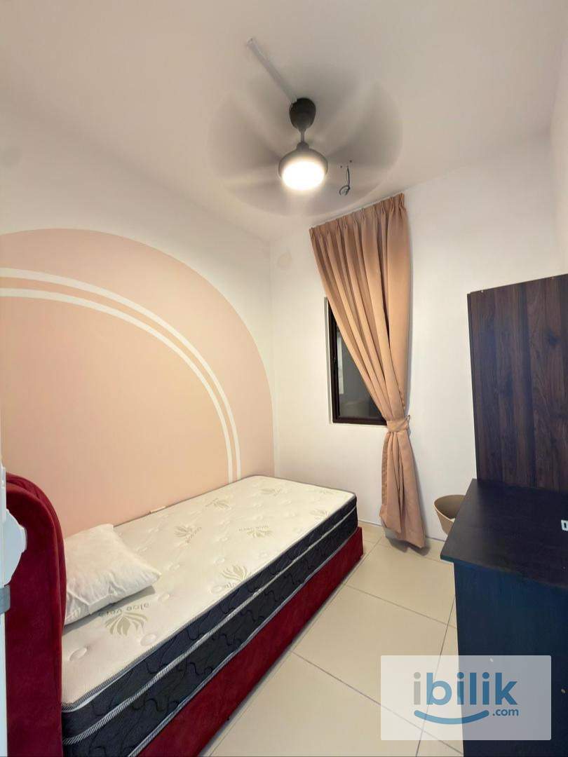 Vierra Residence @ Kinrara, KL_R3 Small Room_Female - Image 4