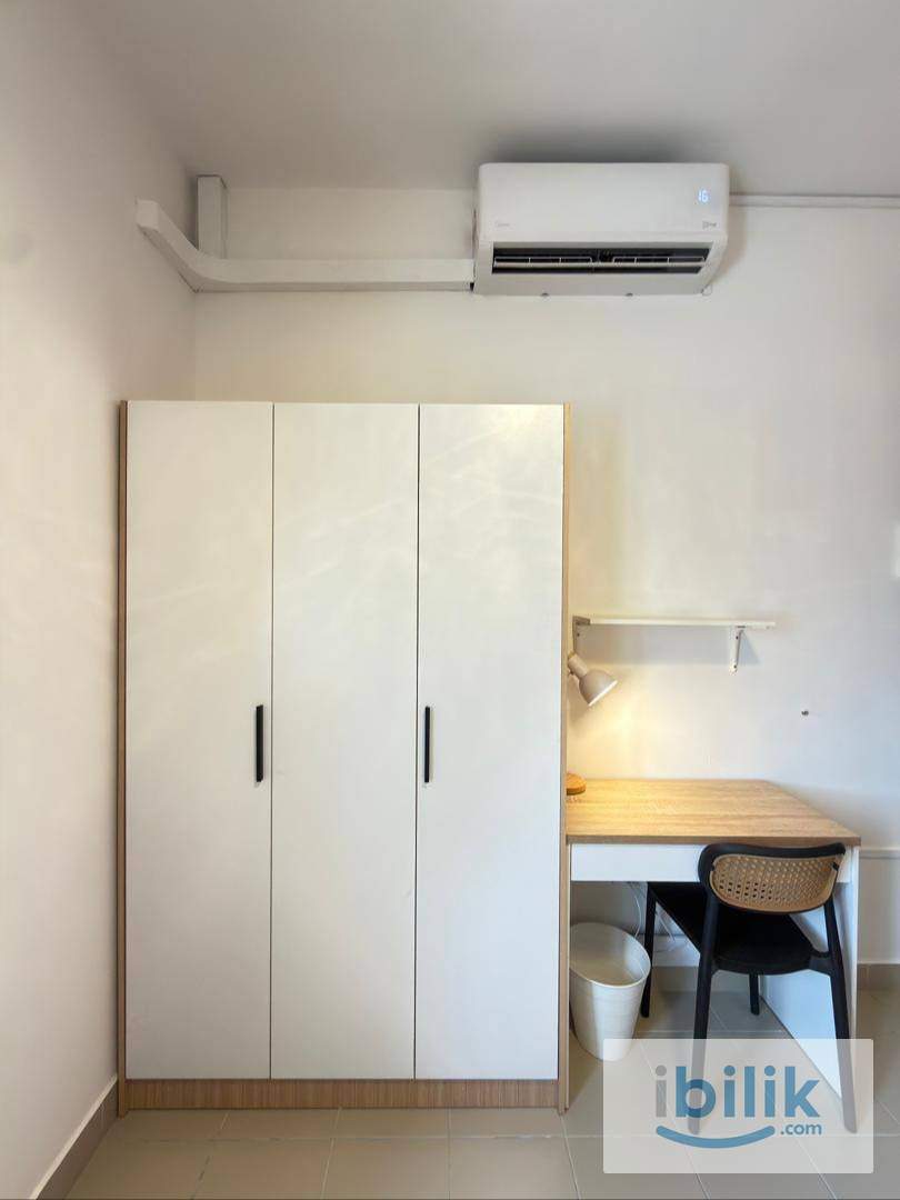 Desa Putra Condominium_R4 Large Room_Female - Image 4