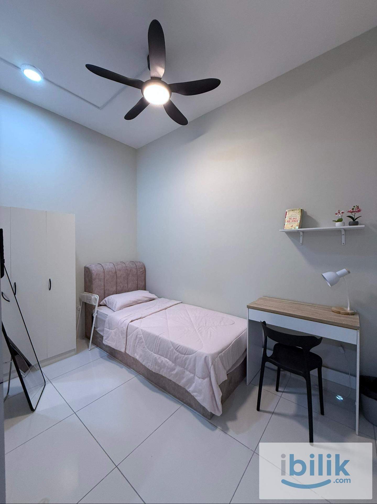 Nexus Taman Pertama_R5 Small Room - Image 1