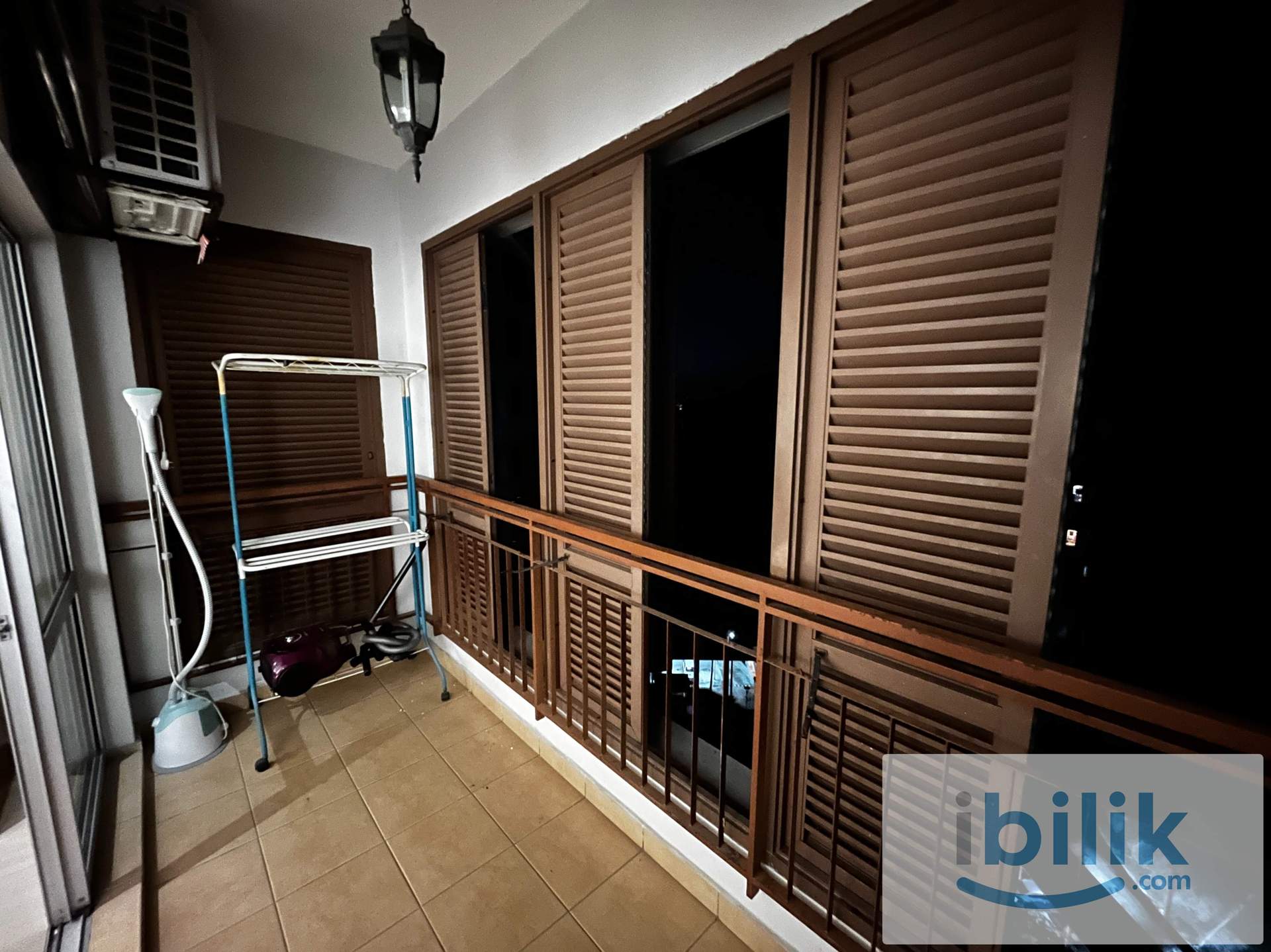 Desa Putra Condominium_R4 Studio Room_Female - Image 5