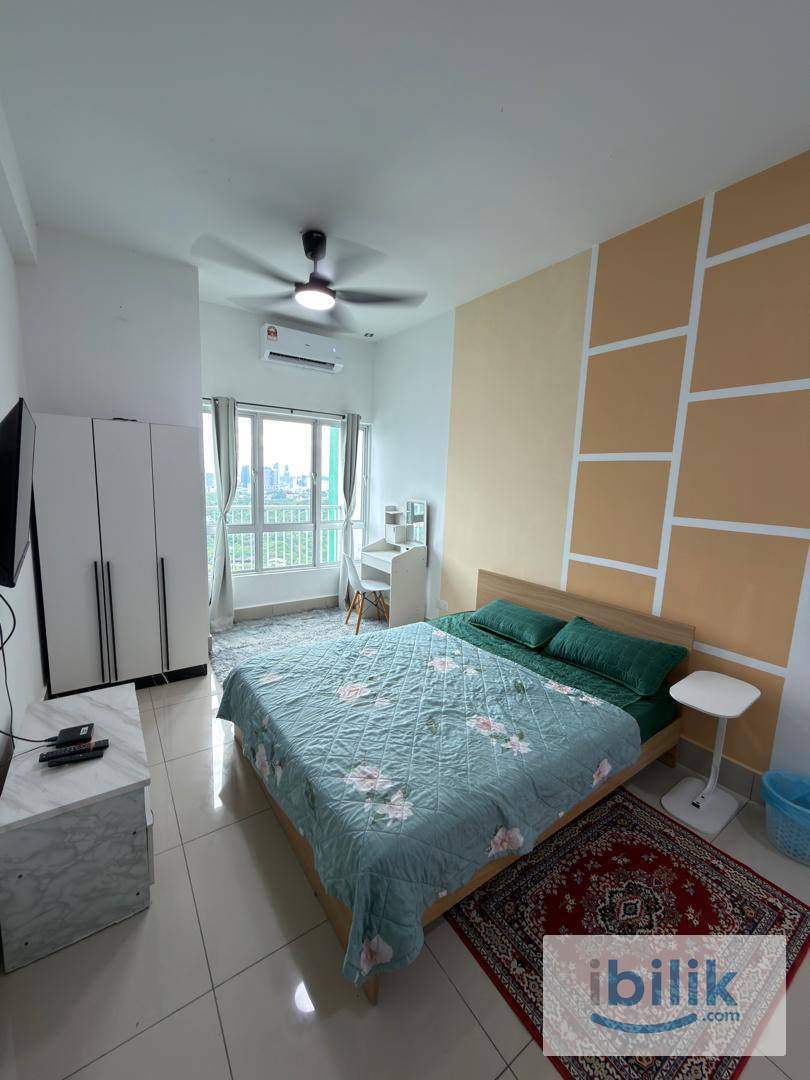 Razak City Residences_Large Shared Room R1_Private Bathroom_Female - Image 1