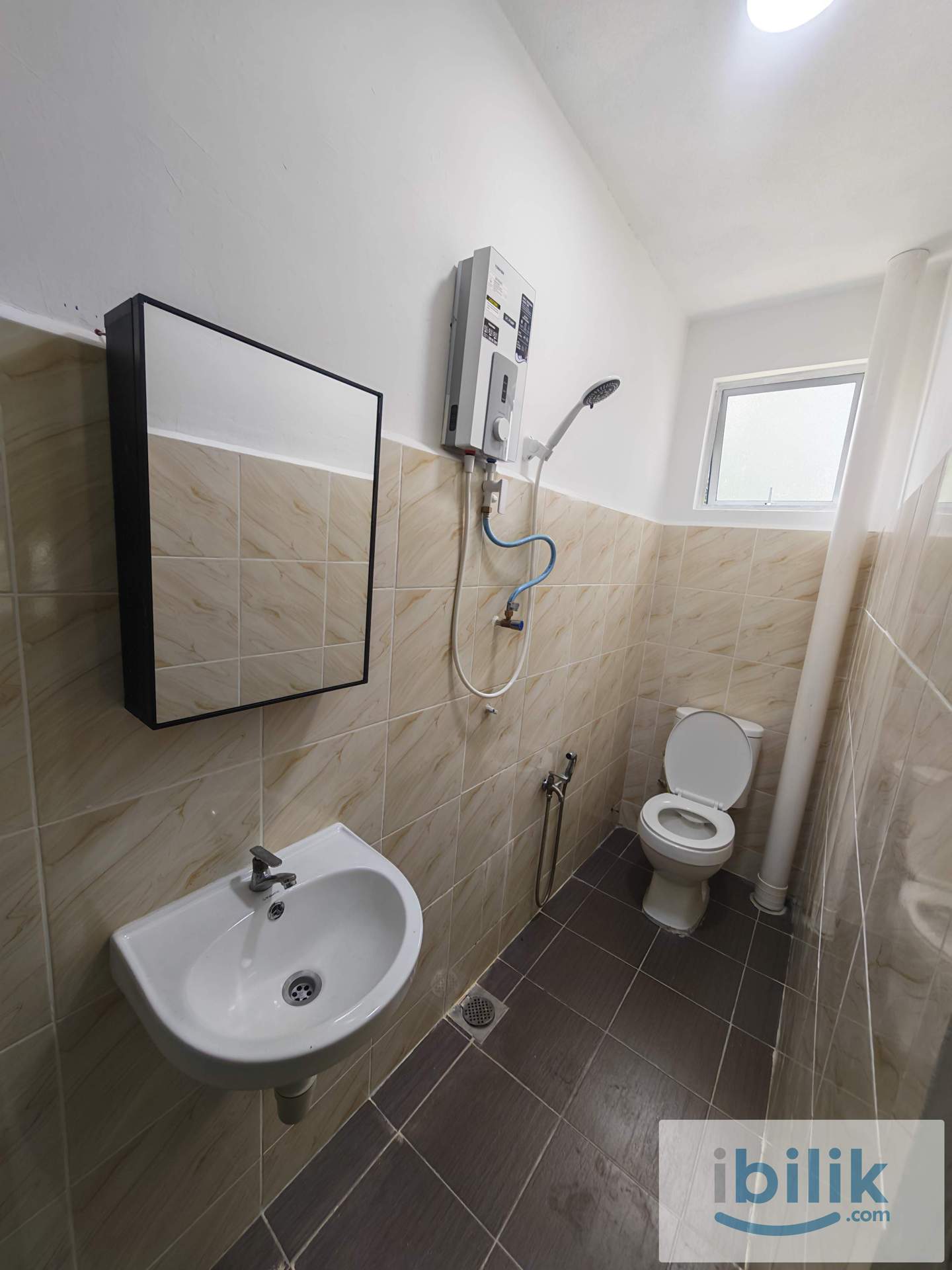 NEW REFURBISH ROOM ATTACHED WITH BATHROOM ( LANDED )  - Image 1