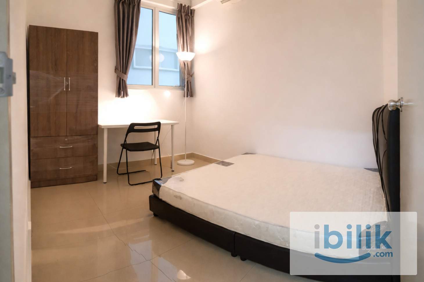 Medium Room  - Image 1