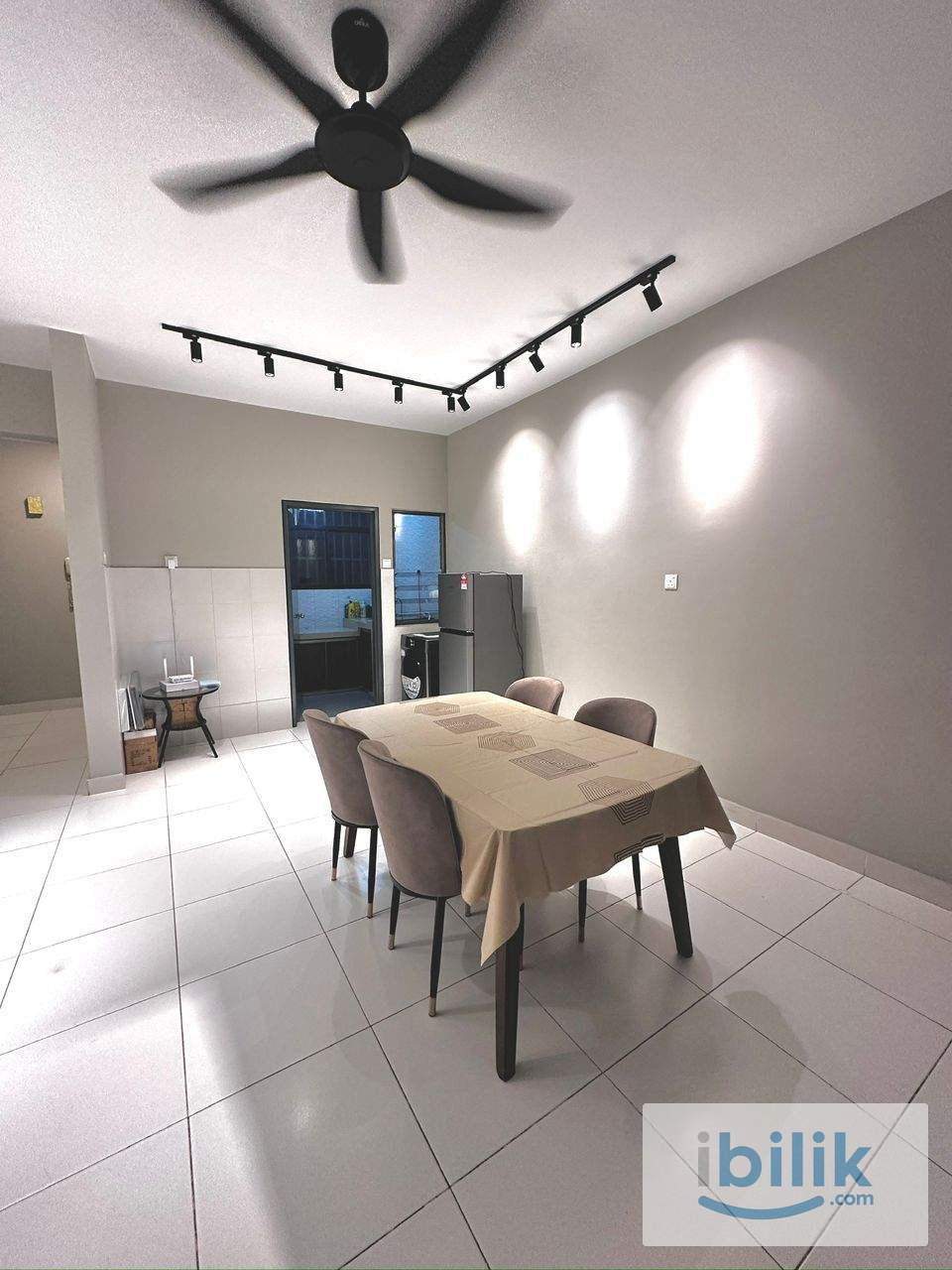 Room Rent : Brand New Balcony Room, Fully Furnish, Condominium Facilities, Setiawalk, Puchong, Selangor.  - Image 4