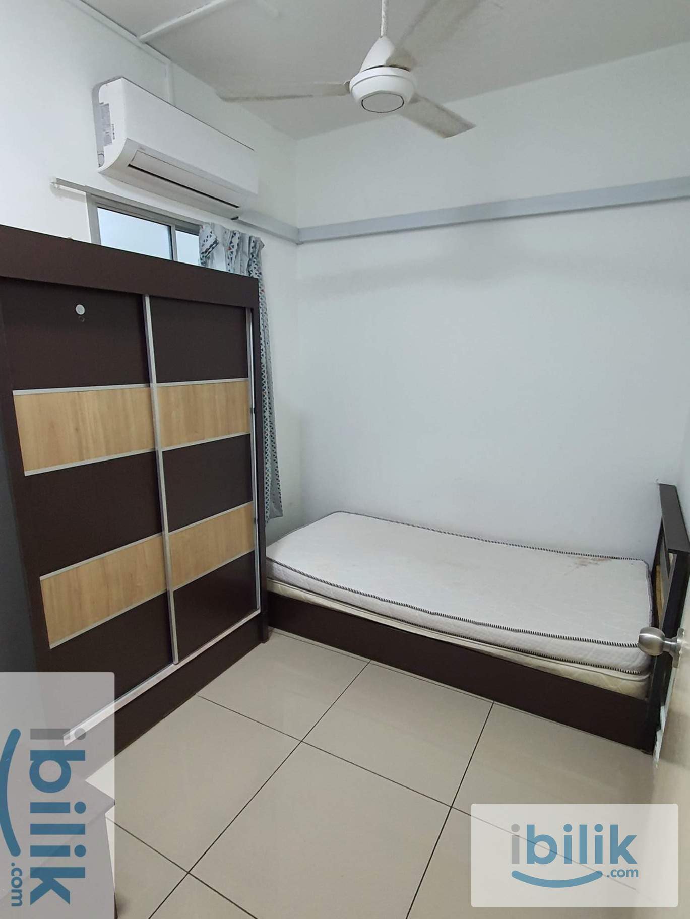 Single bed(Partition), AC - Image 1