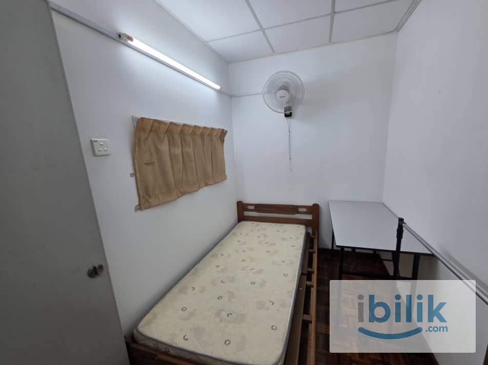 🛏️ Jalan SS24/10, Taman Megah – Partition Room (Shared Bath) - Image 1