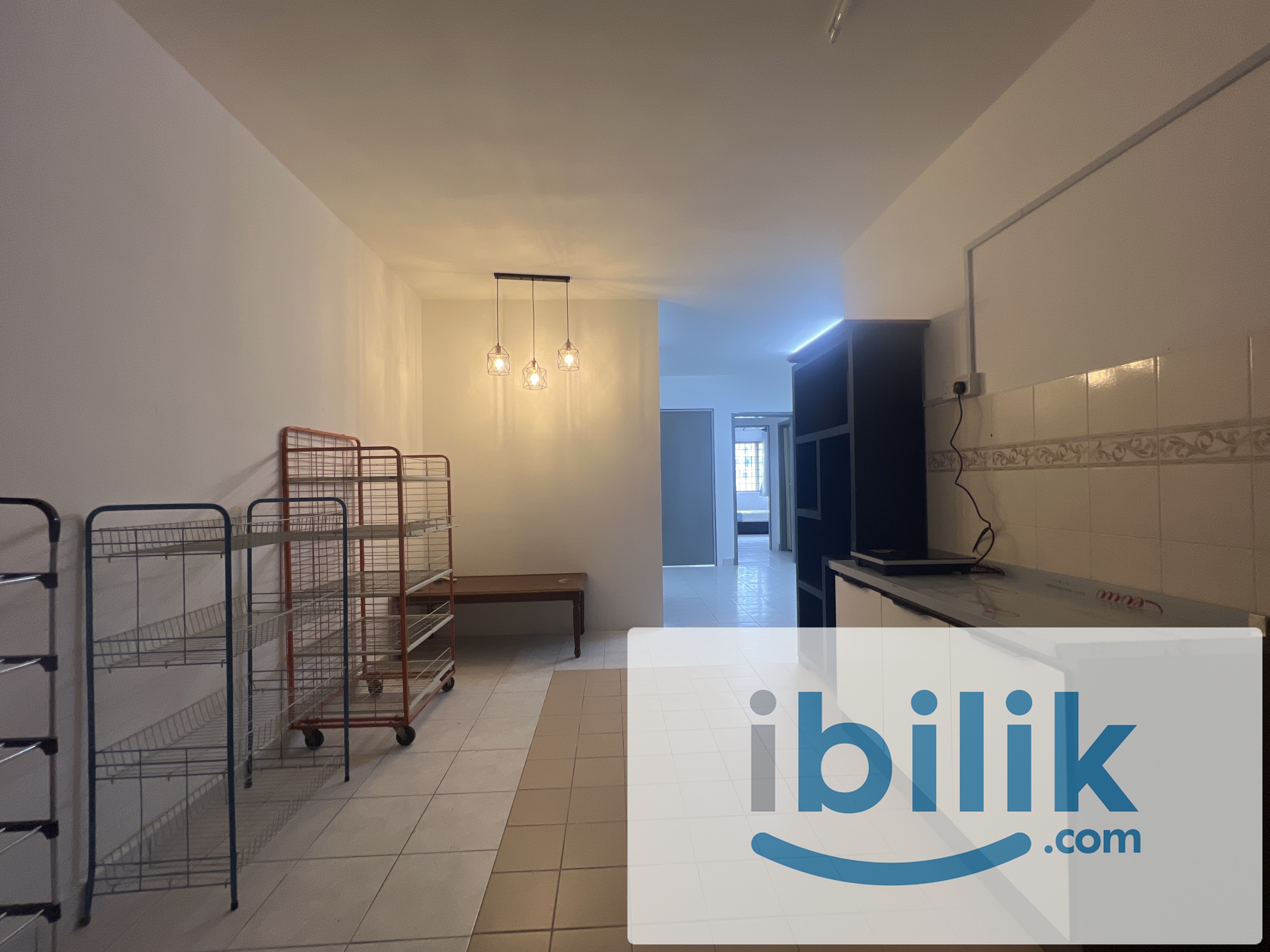 🚶‍♀️Walking Distance to Bus Stop✨Single Room Flora Damansara - Image 1