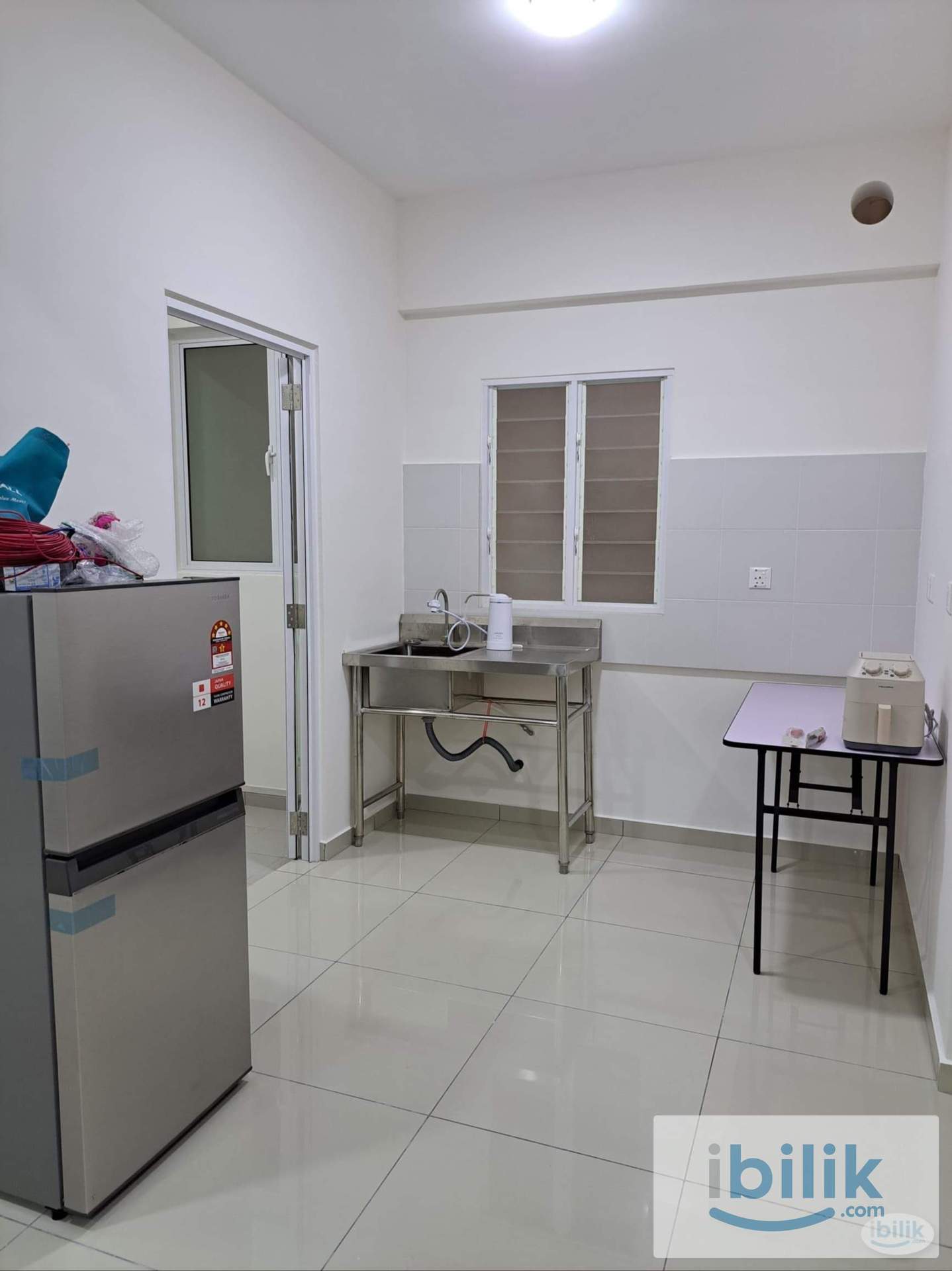 Single room at Havana Residences for rent - Image 3