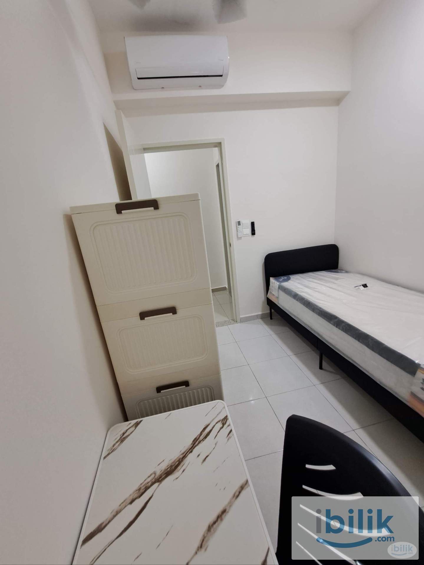 Single room at Havana Residences for rent - Image 1