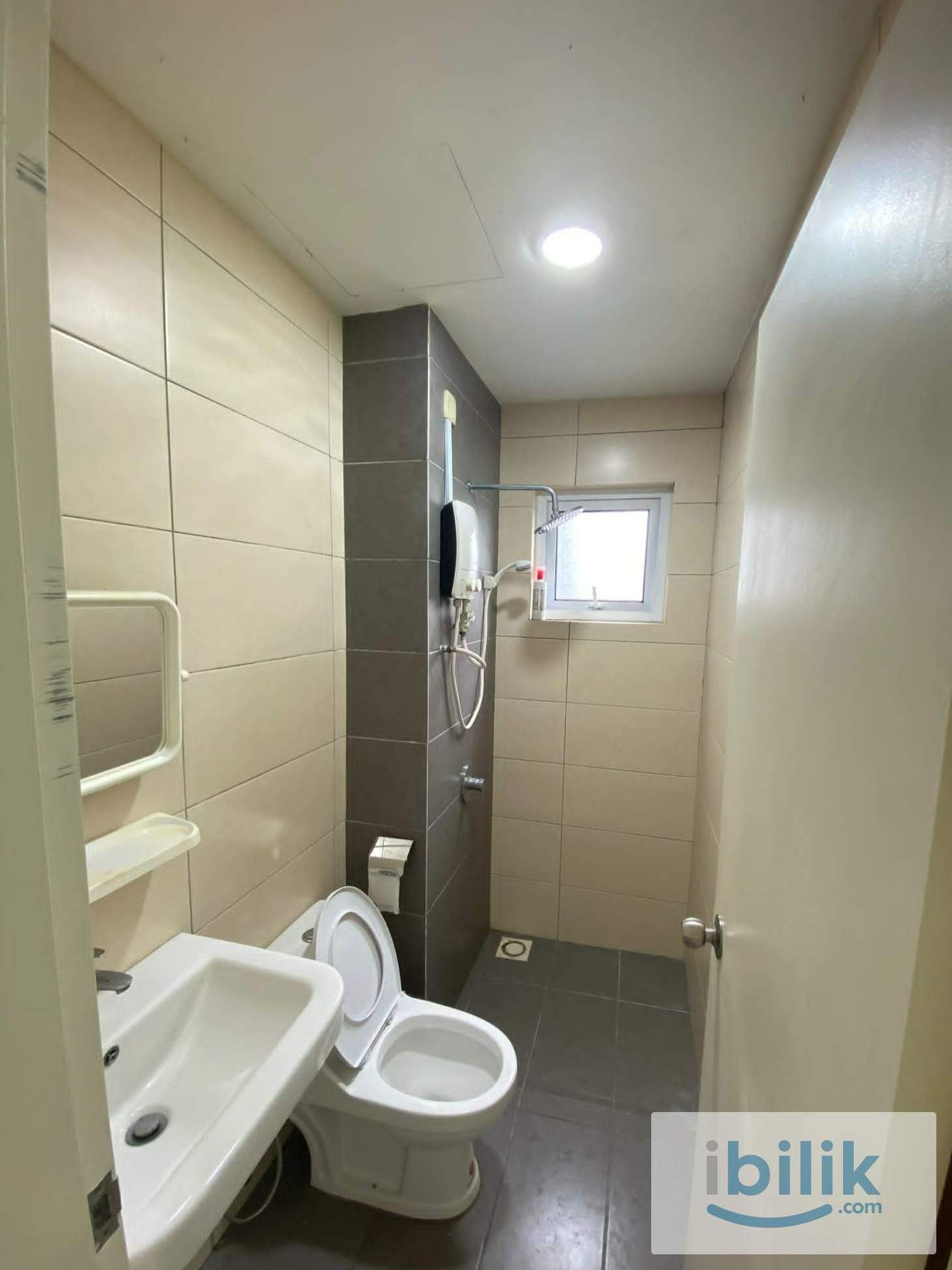 Master Room  - Image 3