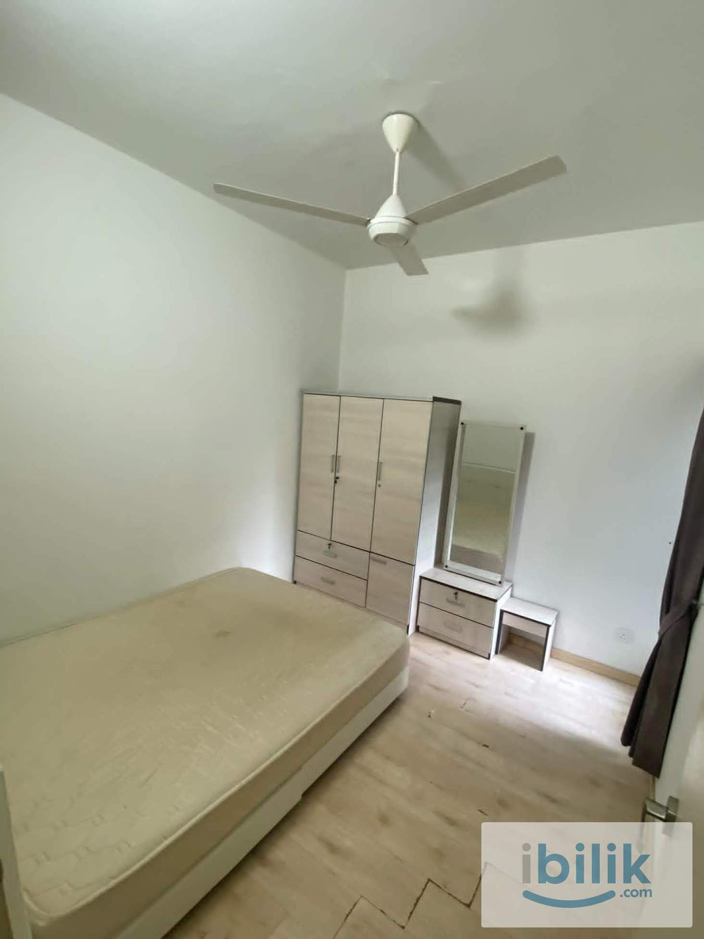 Medium Room - Image 1