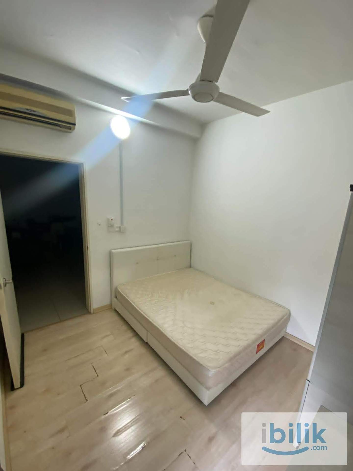 Medium Room - Image 3