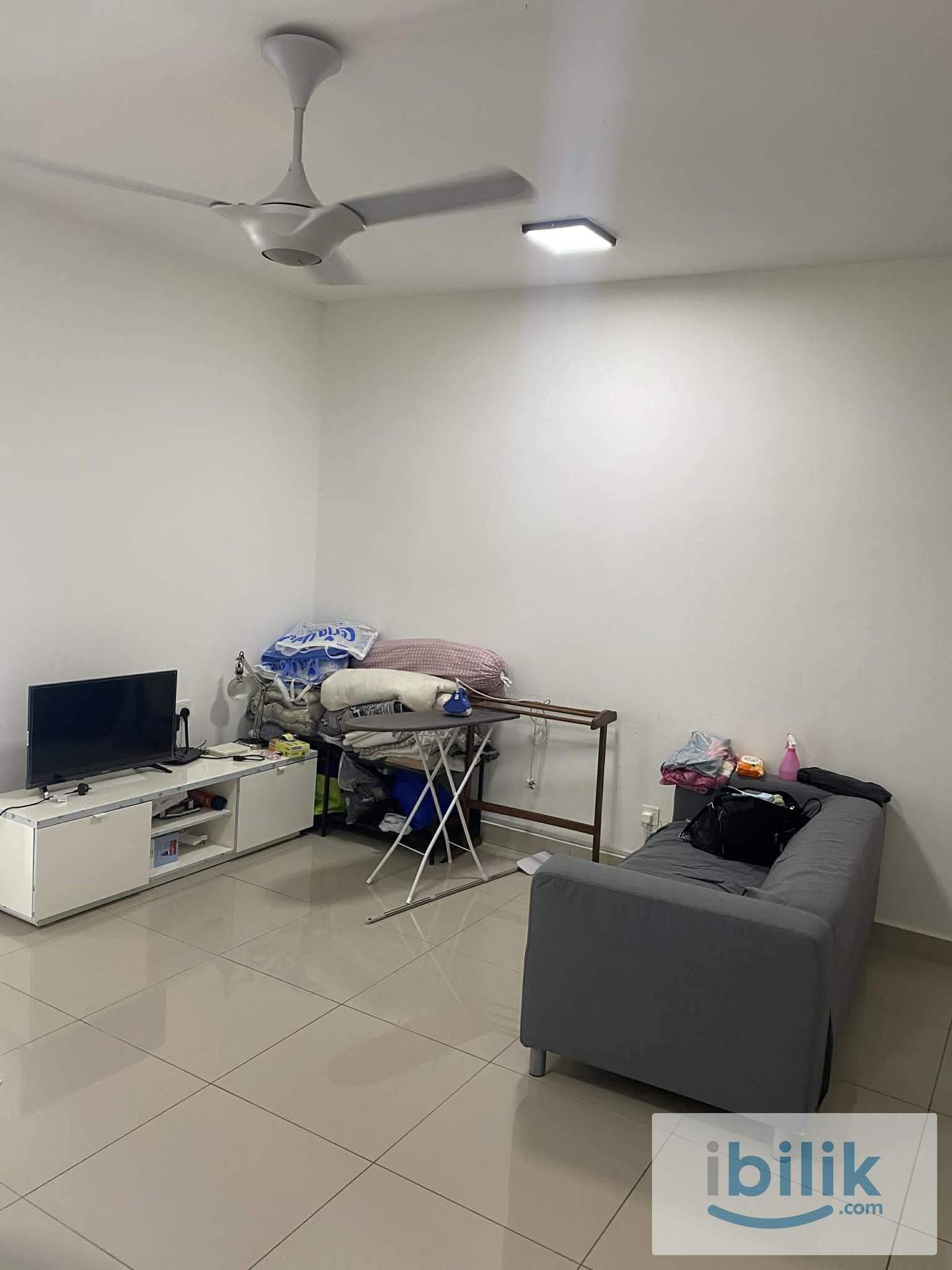 BALCONY ROOM - Image 2