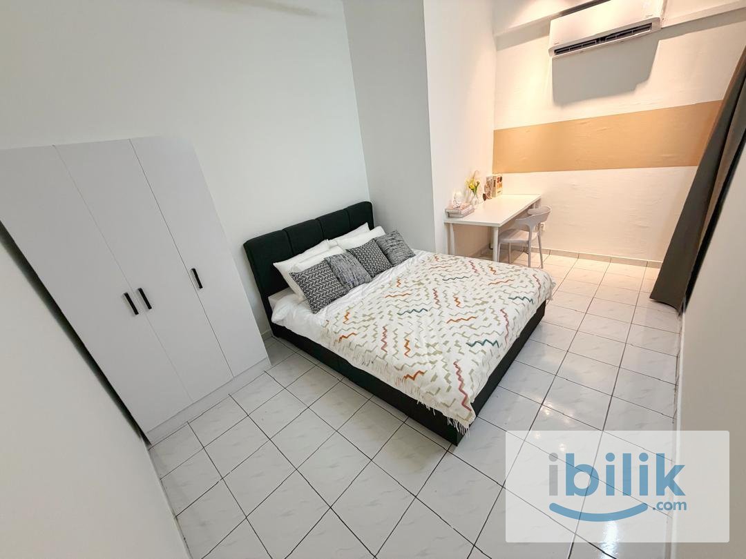 Sri Petaling Middle Room For Rent - Image 2