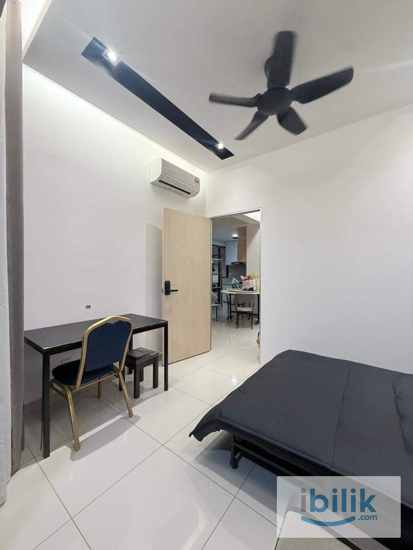 Bayan Lepas Balcony Room For Rent - Image 2