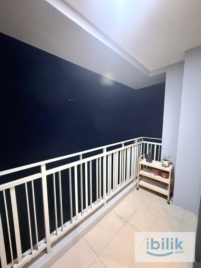 Bayan Lepas Balcony Room For Rent - Image 3