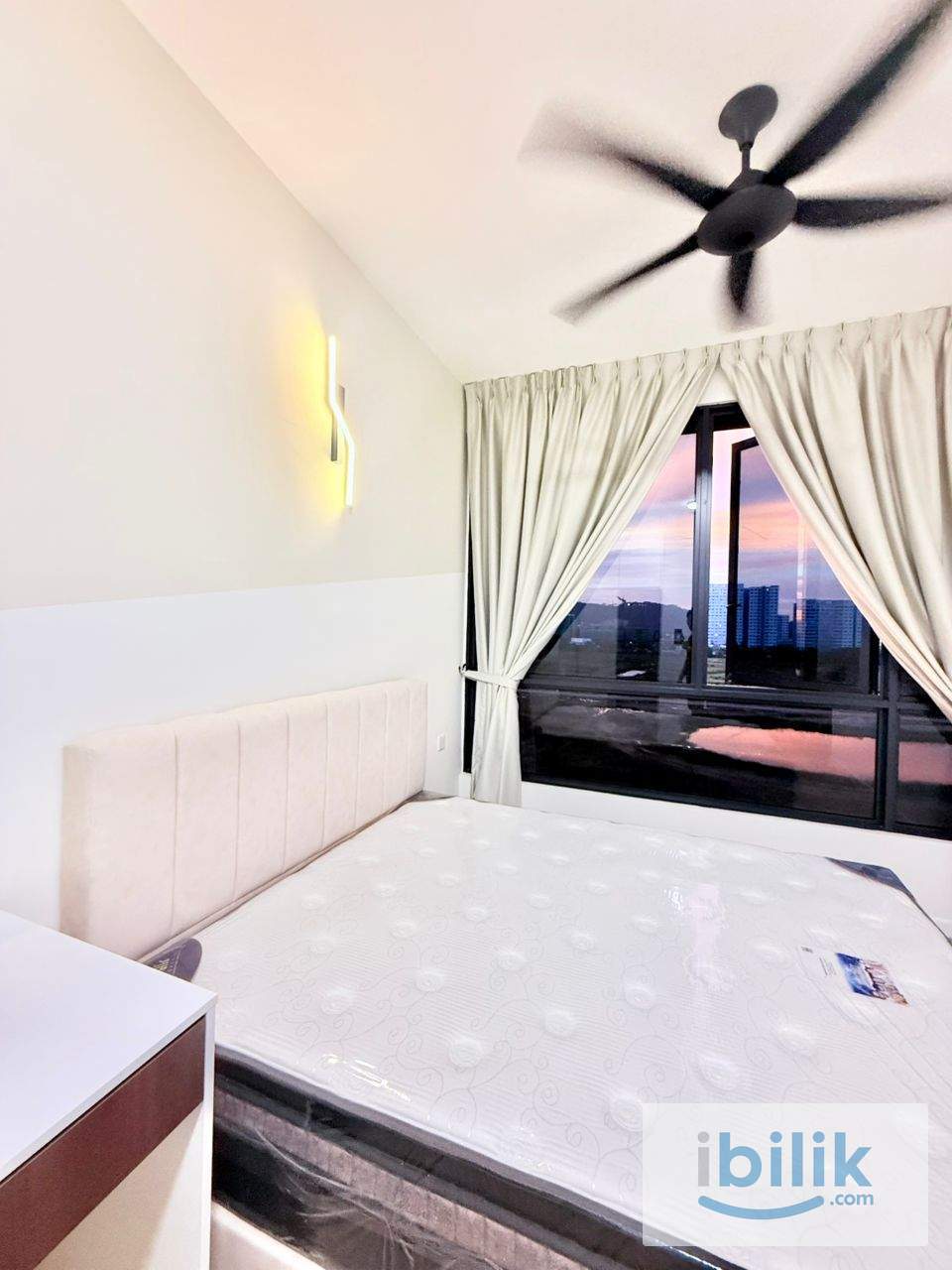 Batu Kawan Large Middle Room For Rent - Image 2