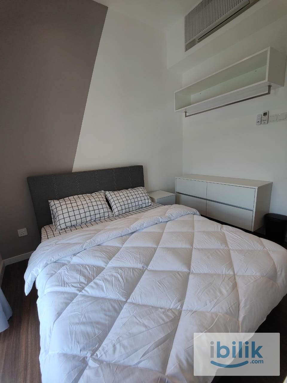 Batu Kawan Female Middle Room For Rent - Image 1