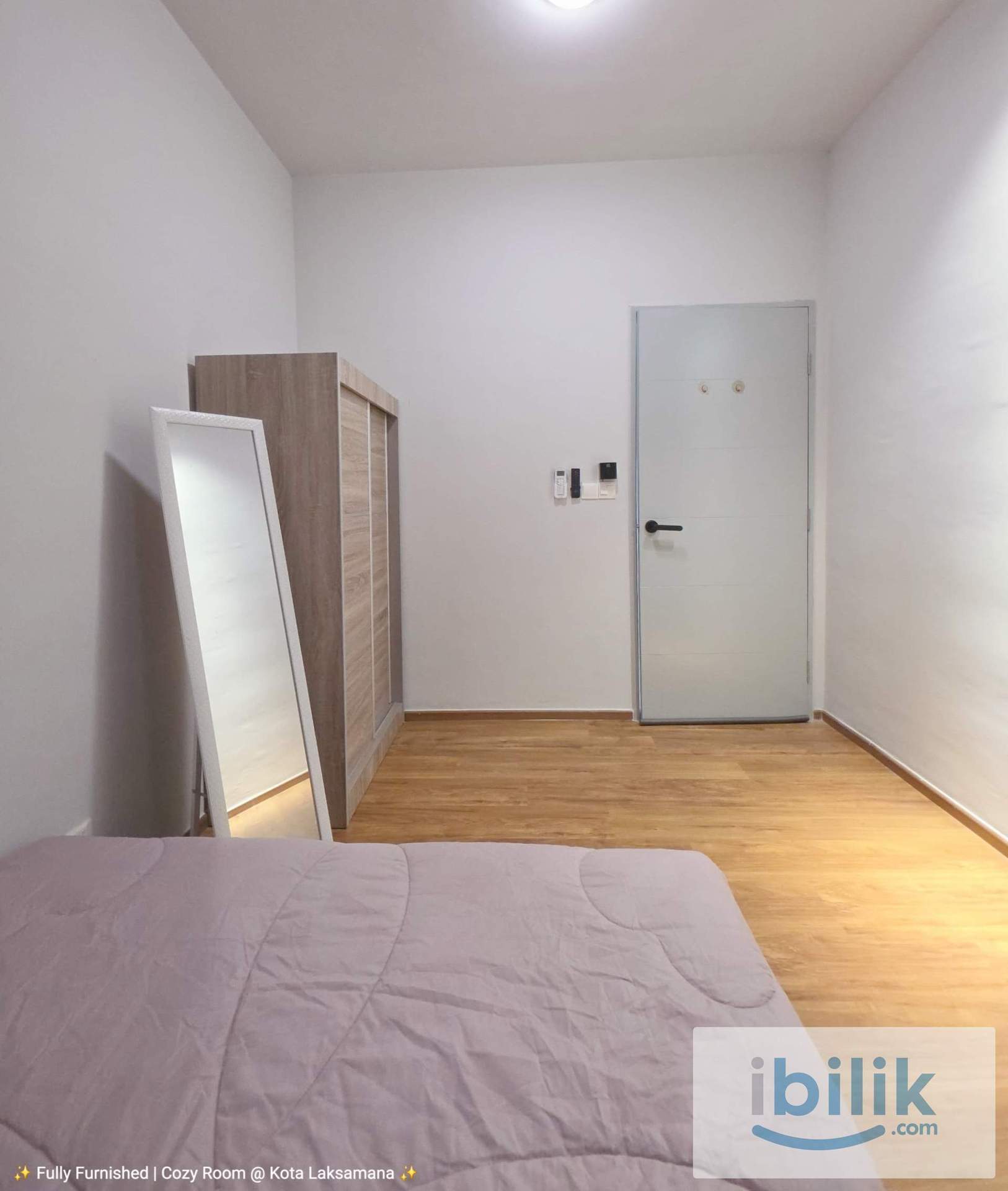 Middle Room at Admiral Residences - Image 2