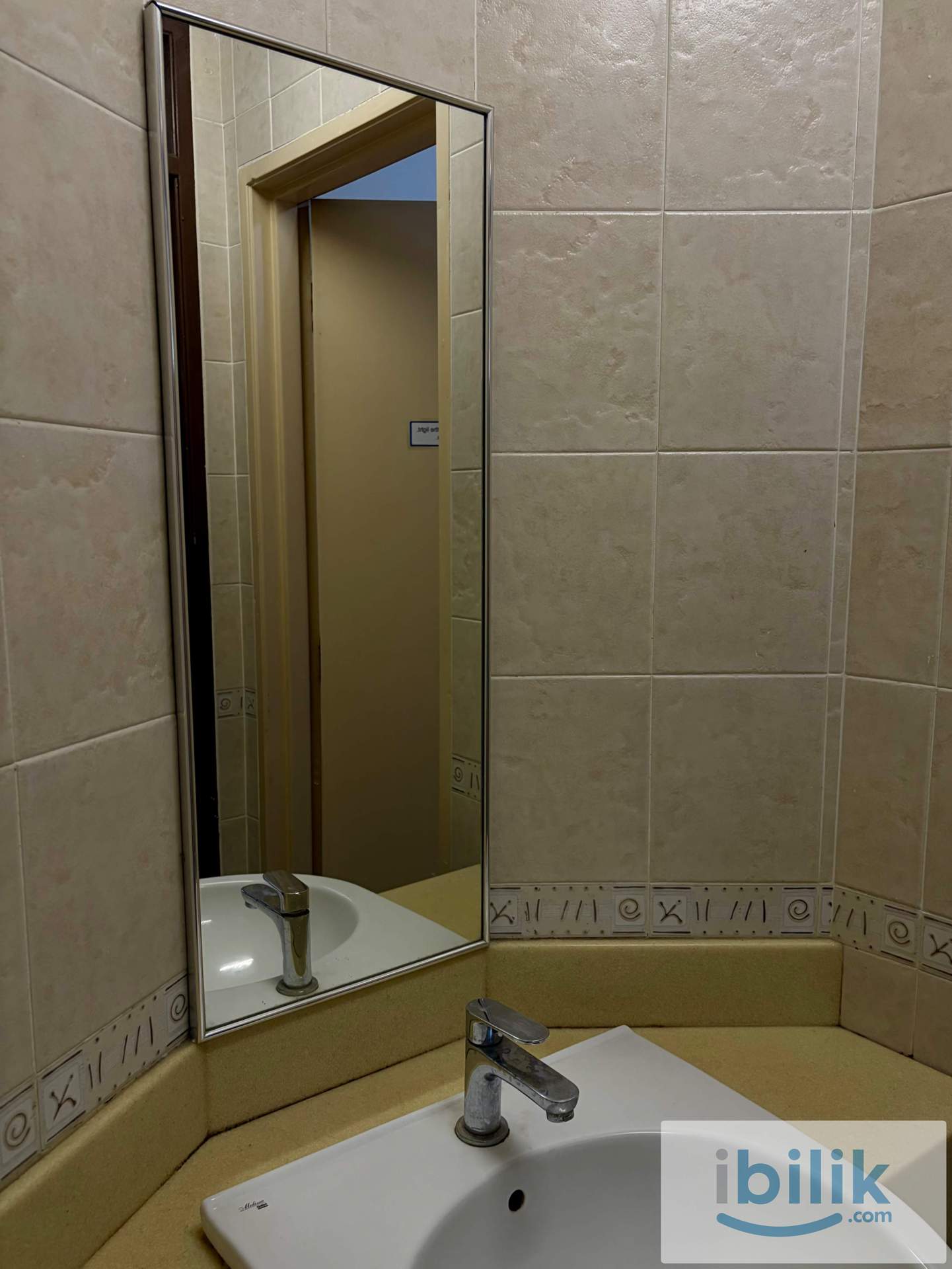 Middle room - Image 3