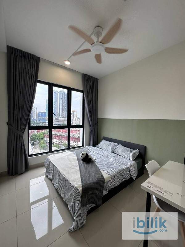 🤯 Big Window + Queen Bed + RM800… Nah This Is Crazy A room like this at Old Klang Road still  - Image 1