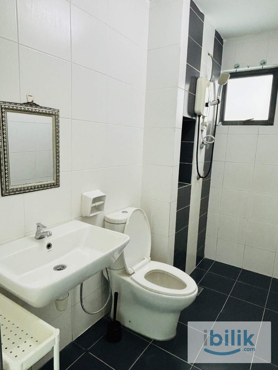 🔥Metia Residence, Seksyen 13 Single Room🔥Fully Furnish NEW Aircond Wardrobe Table Chair Mattress - Image 3