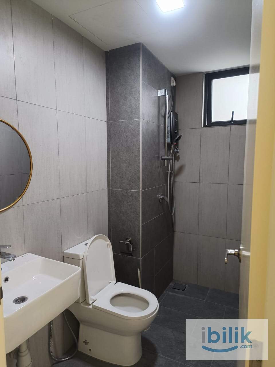 🔥Dian Residence, Seksyen 13 Single Room🔥Fully Furnish NEW Aircond Wardrobe Table Chair Mattress - Image 3