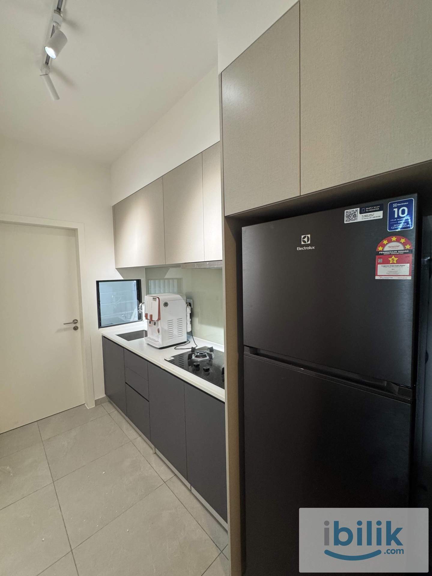 🛏️ Small Room for Rent – Cozy, Clean & Budget-Friendly! 💰✨ - Image 3
