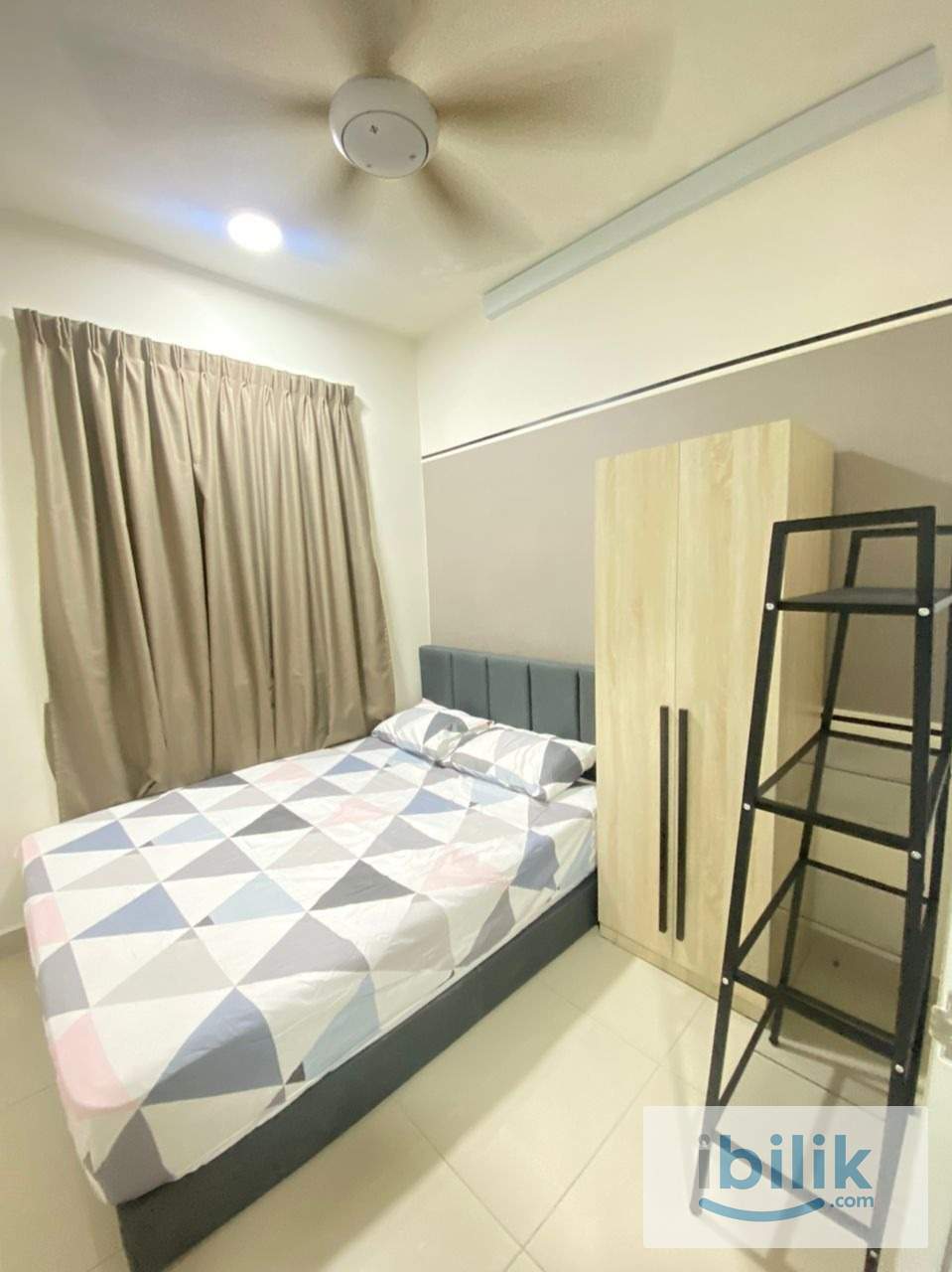 Cozy Middle Room at Damansara Damai, Walking distance to MRT - Image 5