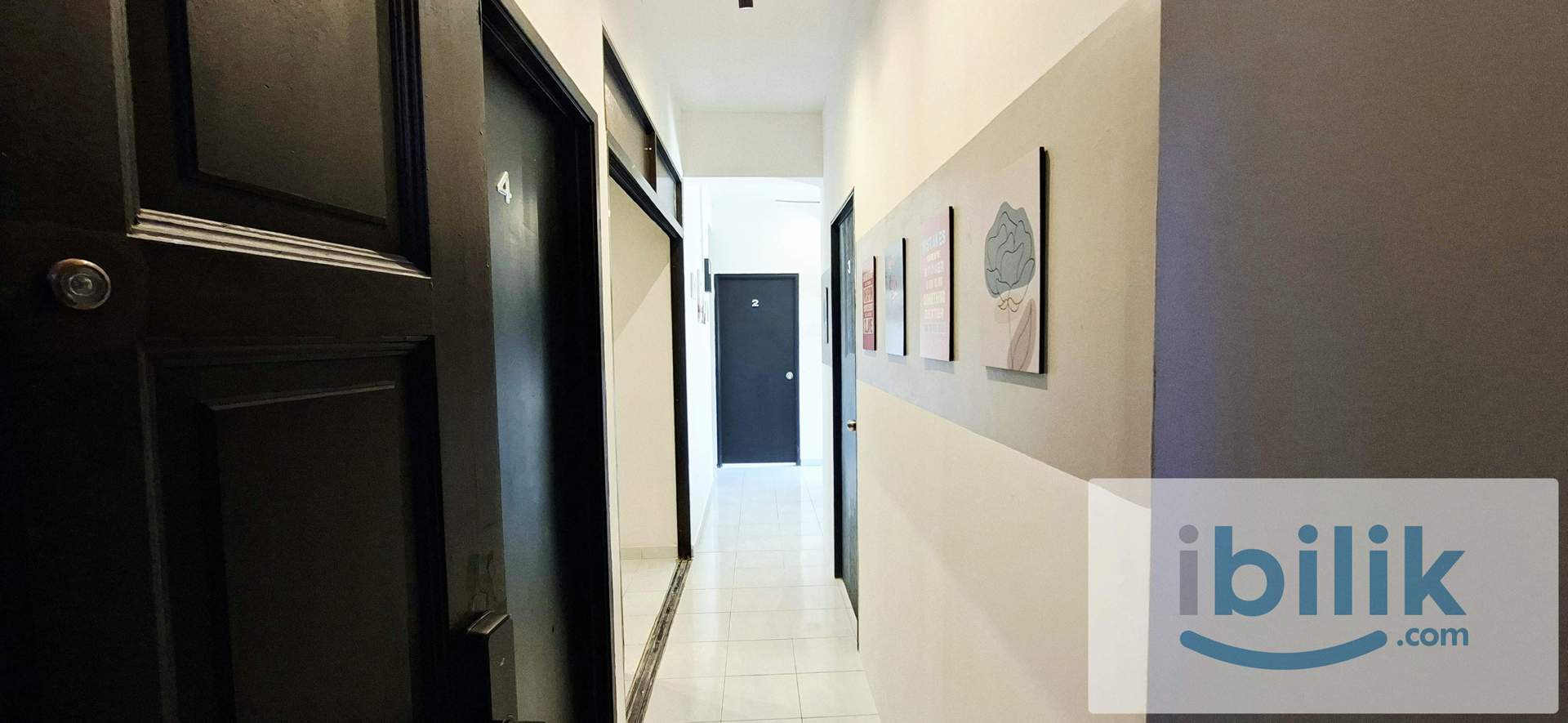 Middle Room - Image 8