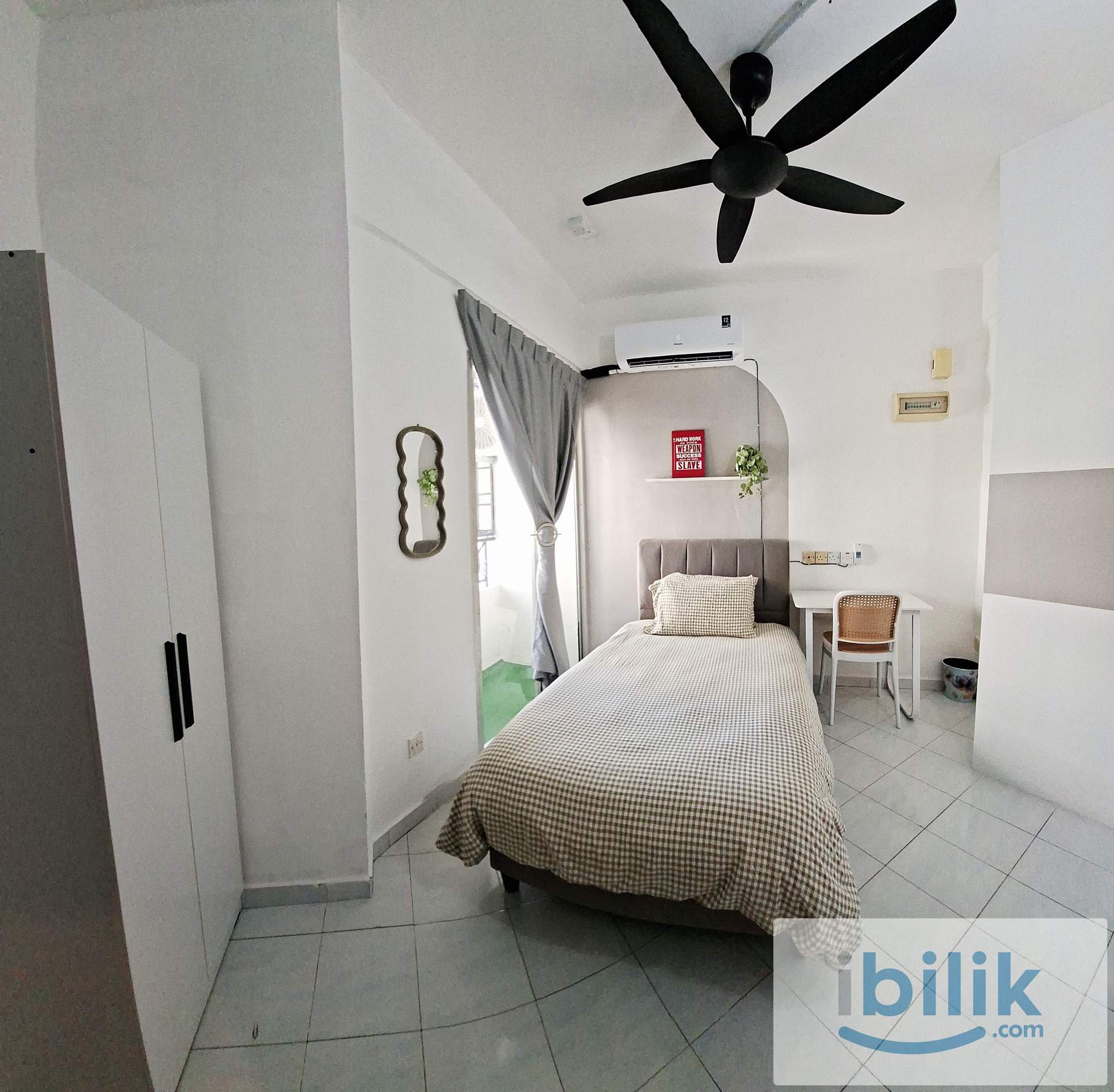 Balcony Room  - Image 1