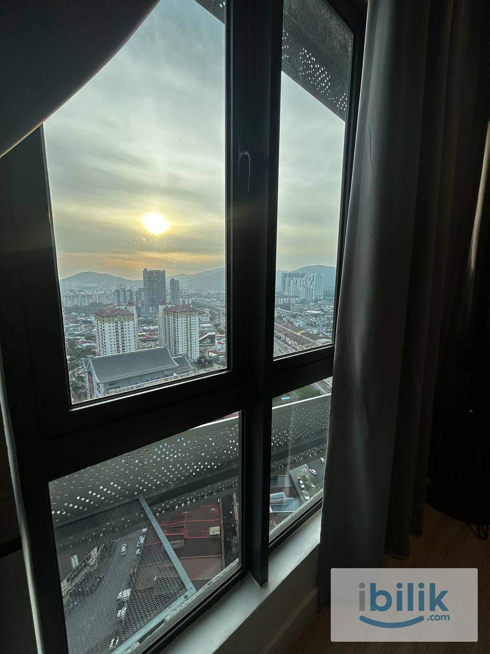 Master Bedroom at Unio Residence, Kepong [MALE ONLY] - Image 4