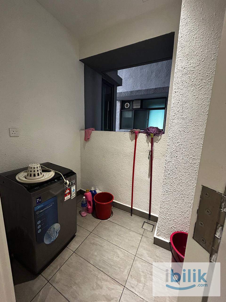 Master Bedroom at Unio Residence, Kepong [MALE ONLY] - Image 8