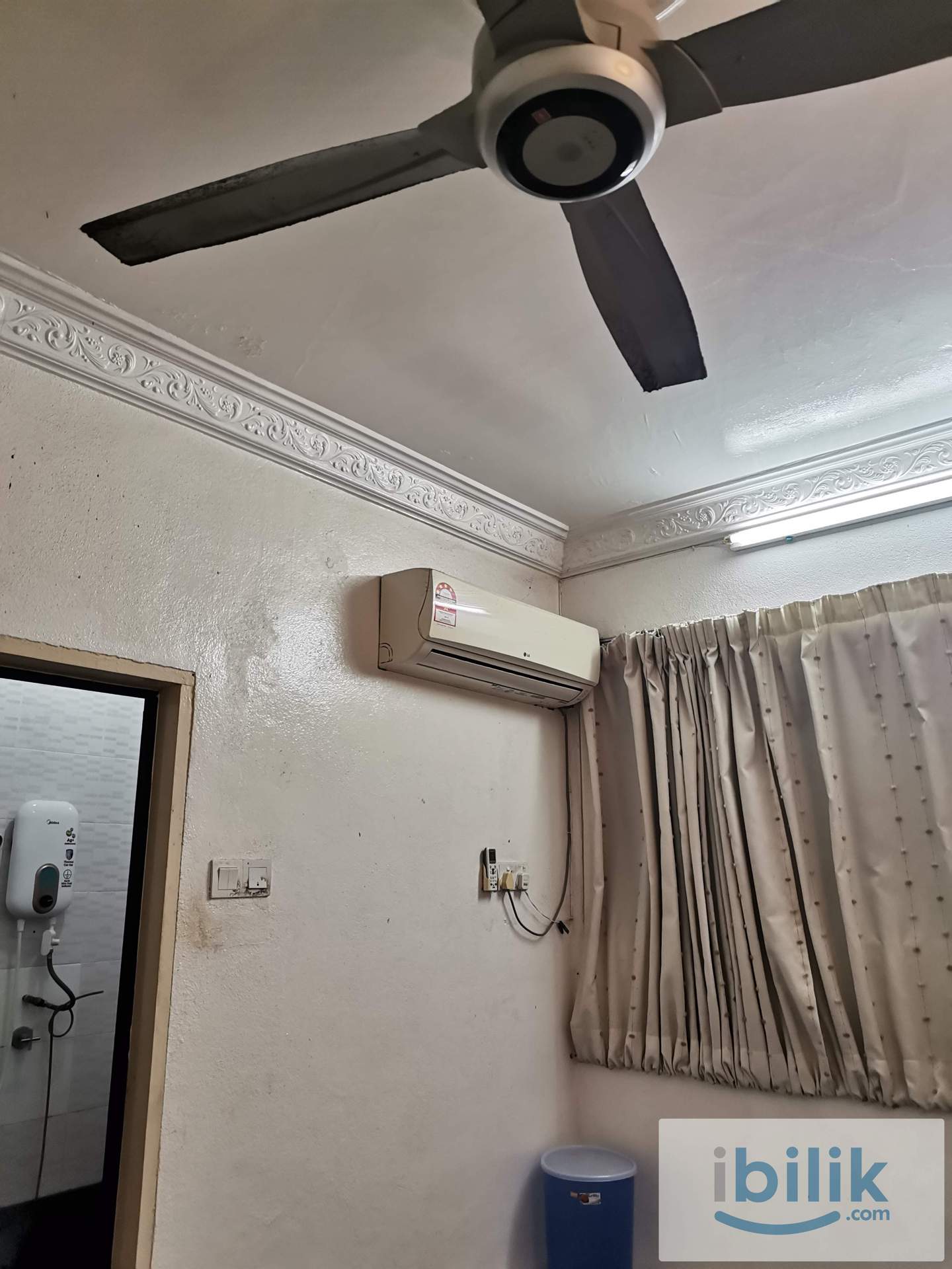 Master Room - Image 4