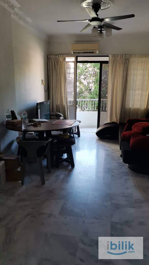 Master Room - Image 7
