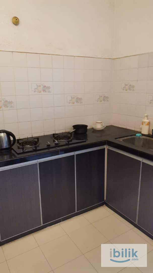 Master Room - Image 8