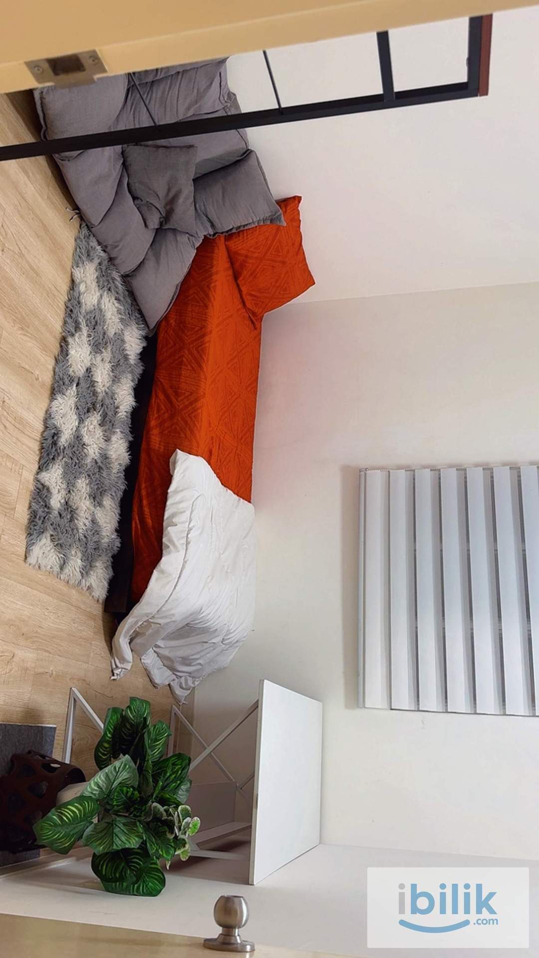 🥰Free wifi🌟 🌸 Cozy MIDDLE Room for Rent – Ladies Only! ✨ Comfortable Living in a Peaceful Lakefront Home 🏡❤️Near MMU - Image 7