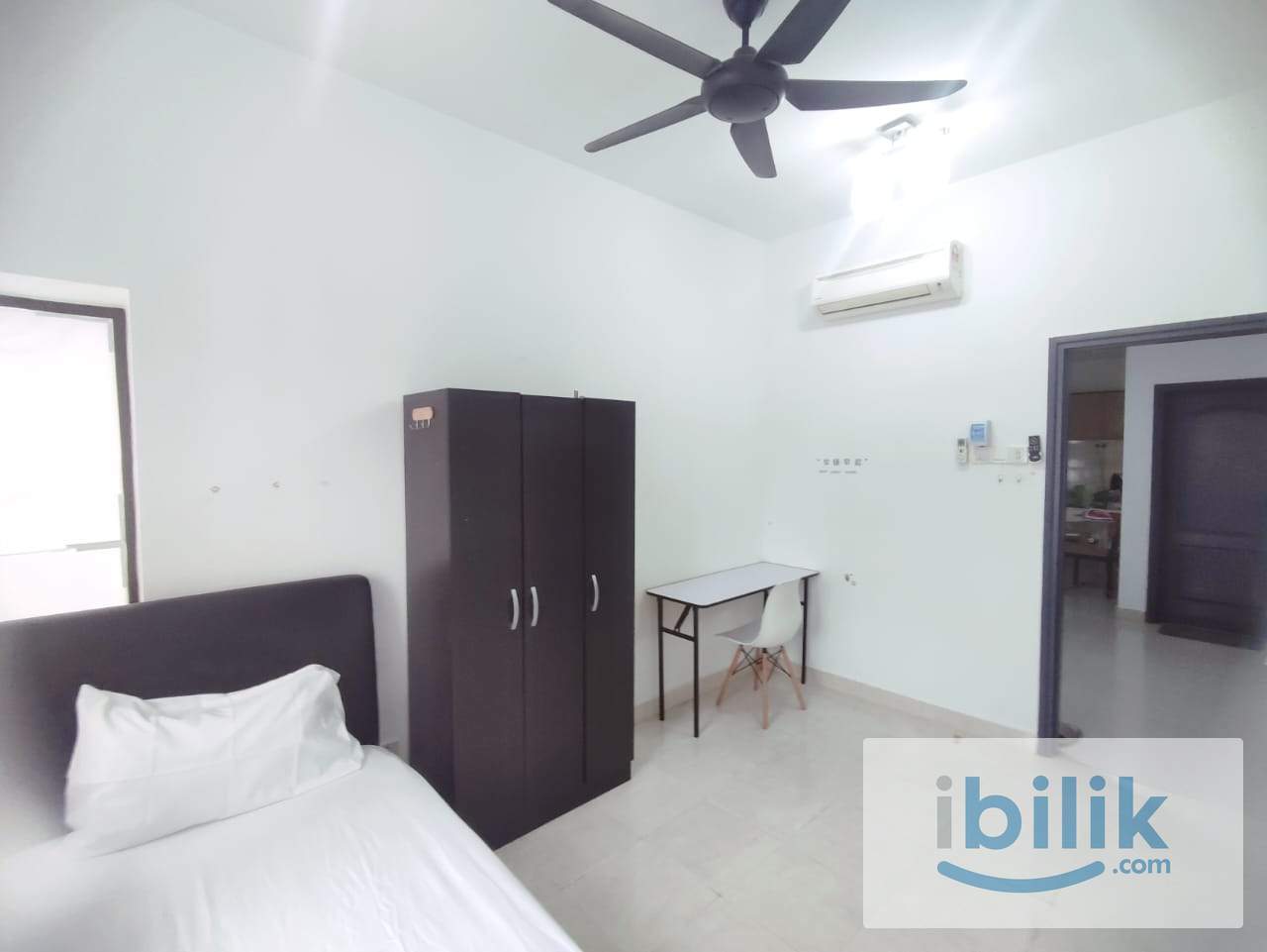 Middle room for female at Bandar Utama - Image 6