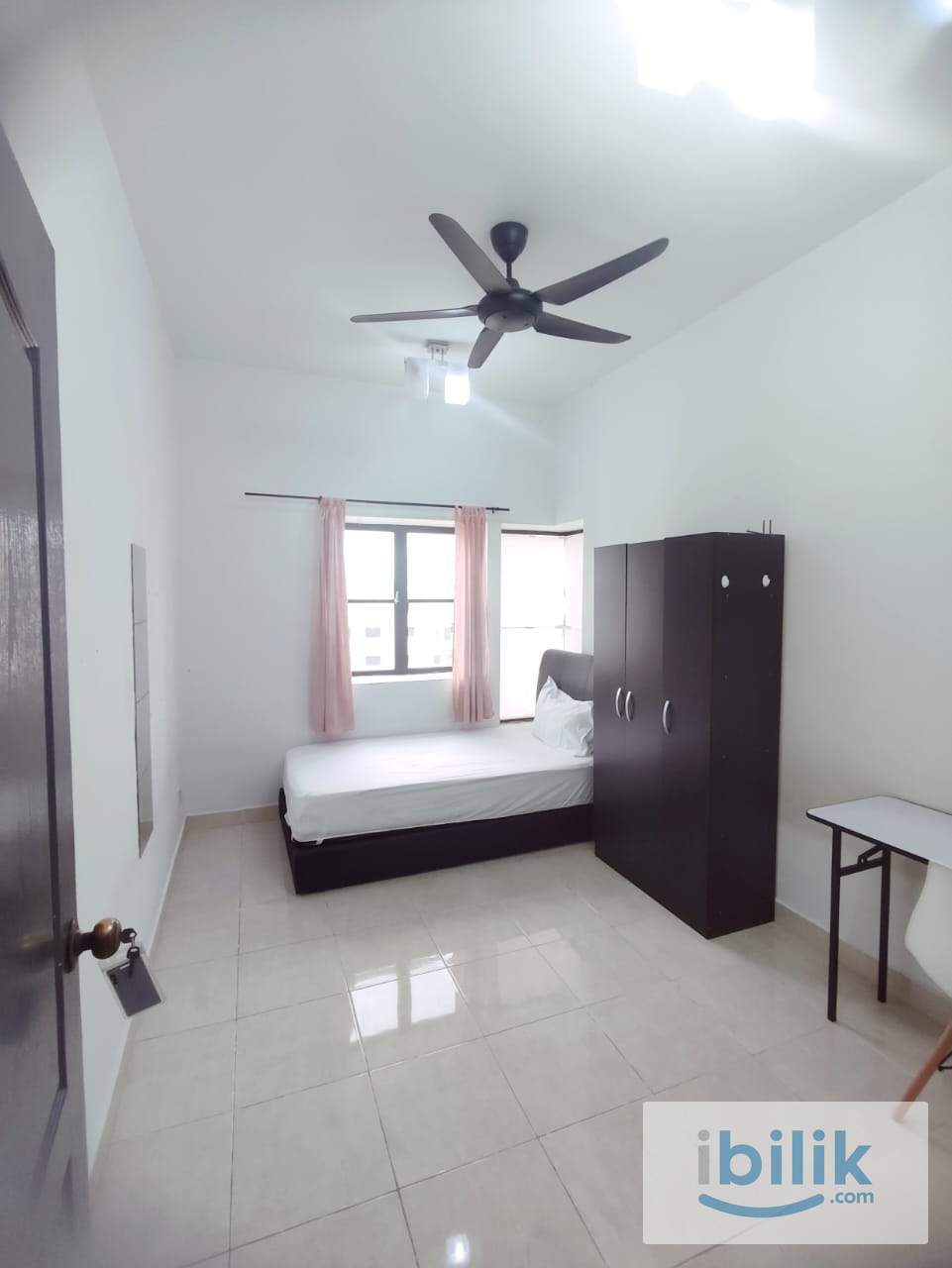 Female middle room at Pelangi Utama @BANDAR UTAMA - Image 4