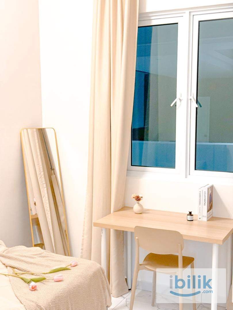 FEMALE Luxury Room @ QuayWest Residence – Near Queensbay & FIZ (Move in May!) - Image 7