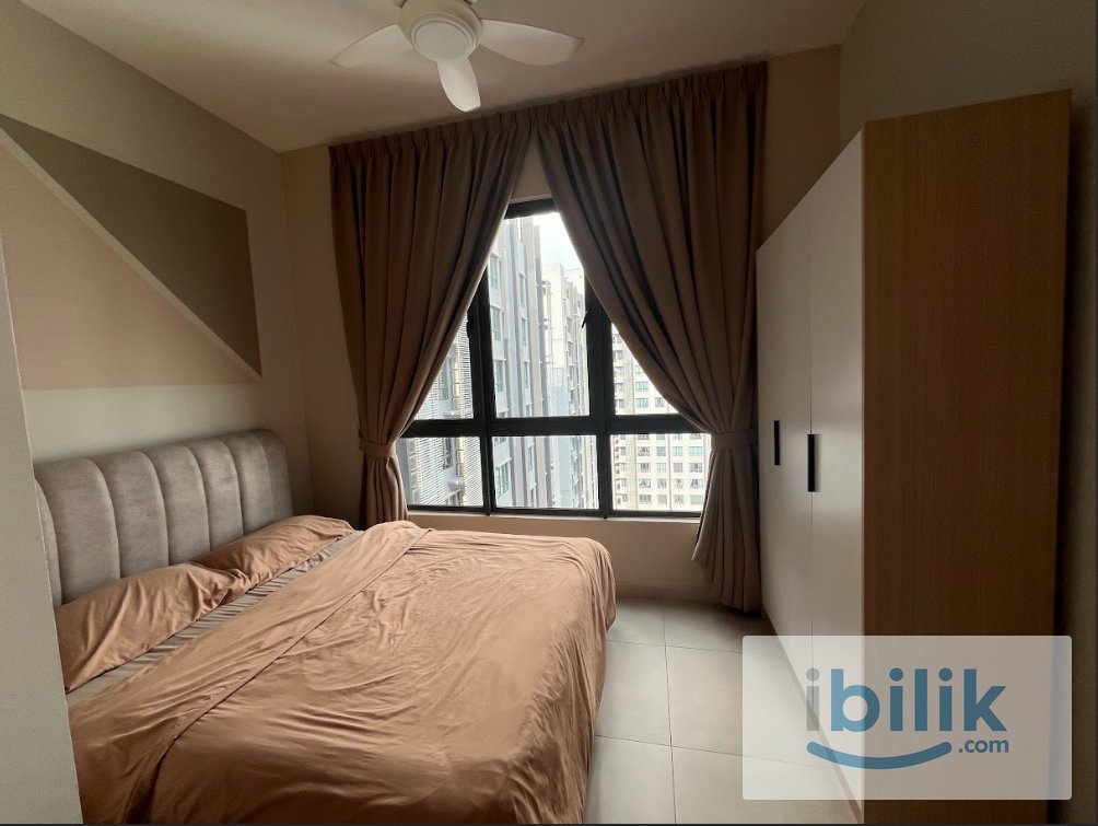 Middle Room at Meta Residence Putra Permai, Sri Kembangan - Image 2