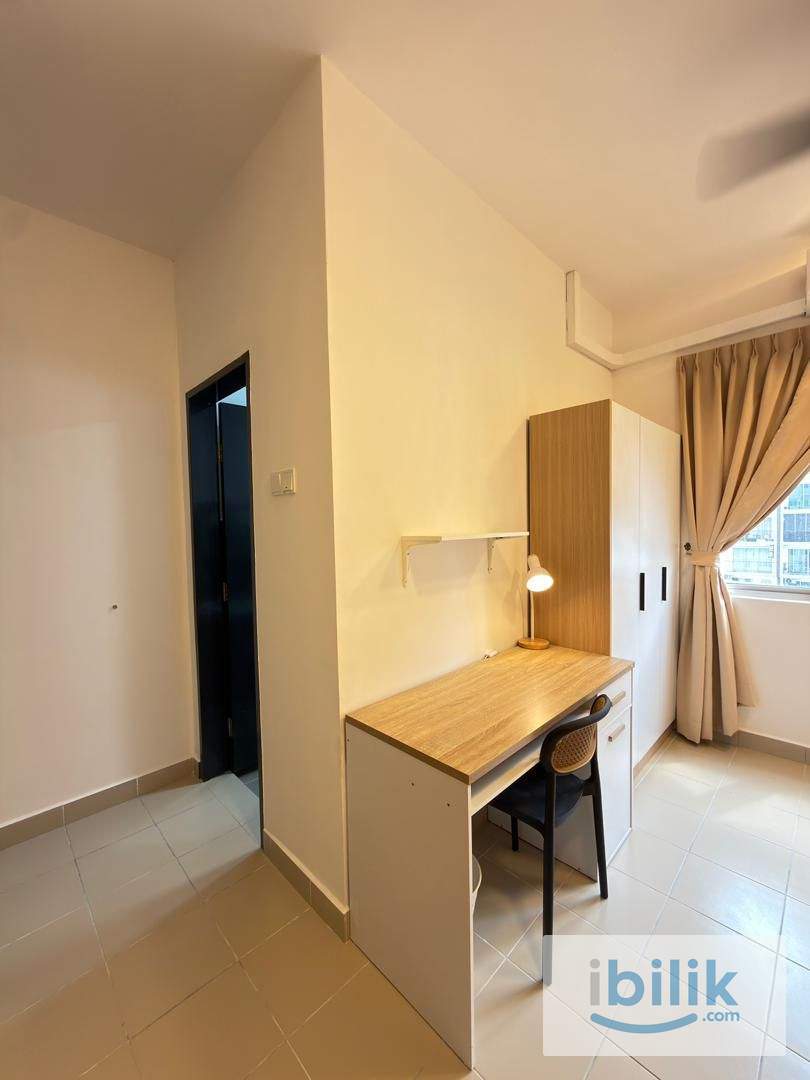 (Residensi Akasia Jubilee) R1 MASTER ROOM - Image 5