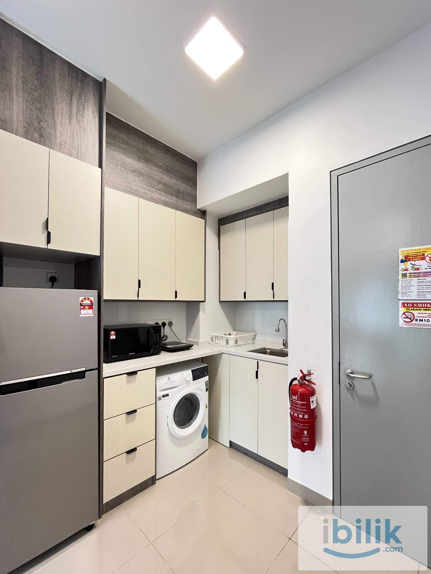 🛏️Balcony Queen Bedroom for Rent @ 121 Residences, PJ - Image 2