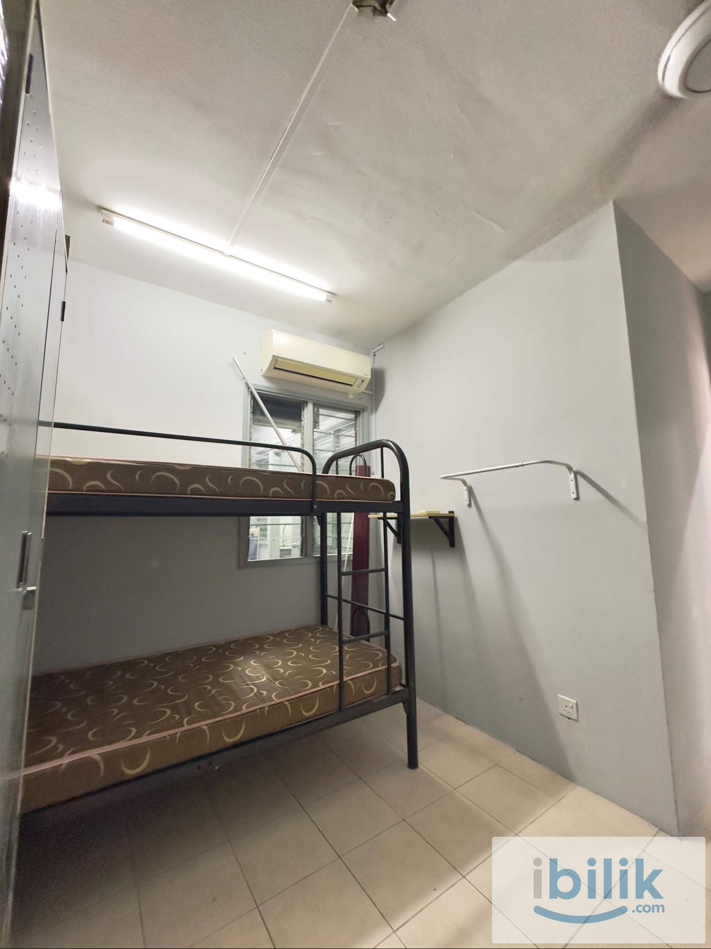 Medium Room @ Pusat Komersial Seksyen 7 Shah Alam - Image 3