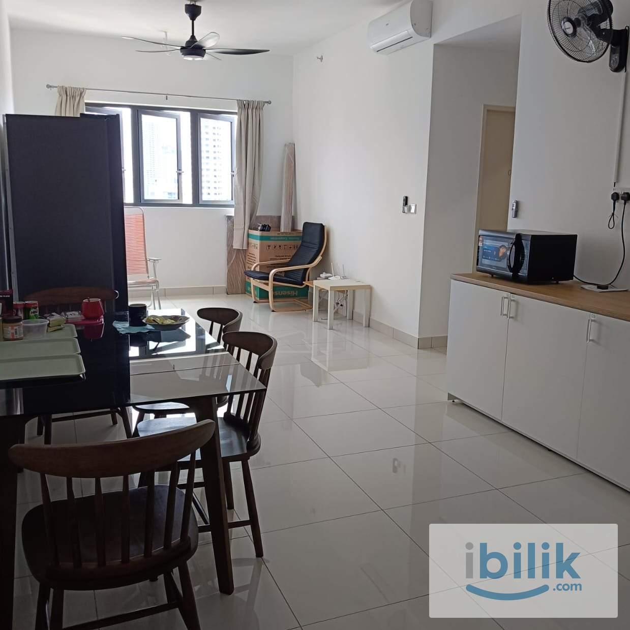 NO PARTITION APARTMENT!! Middle Room at Nexus Residences, Cheras. 2 mins walk to MRT Taman Pertama. - Image 1