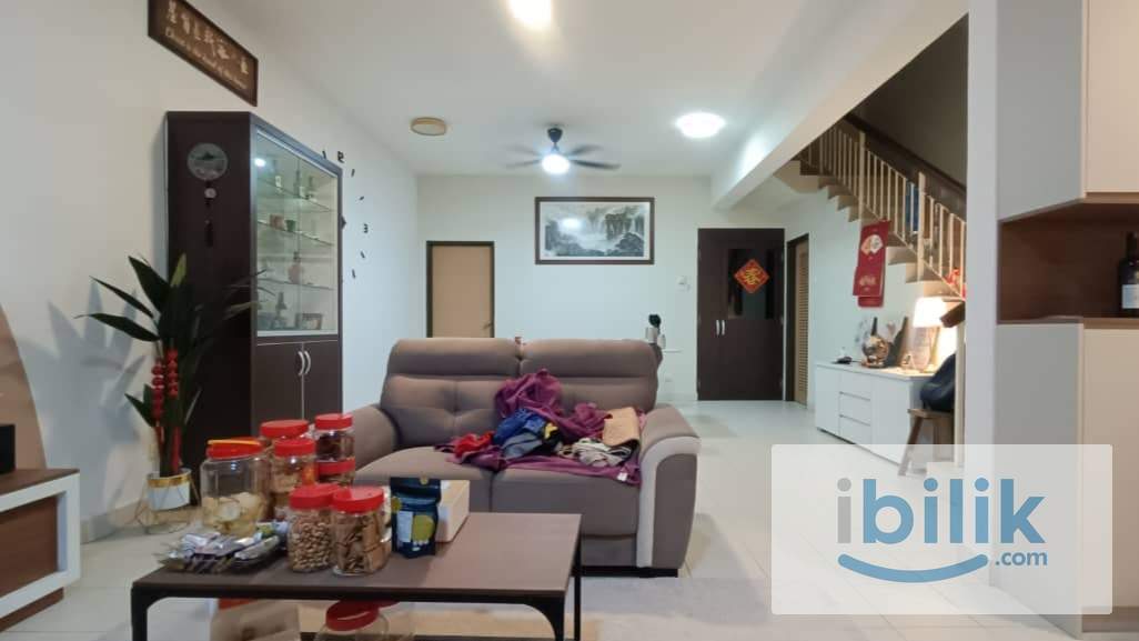 Middle Room Fully Furnished at Setia Alam, Setia Perdana - Image 2