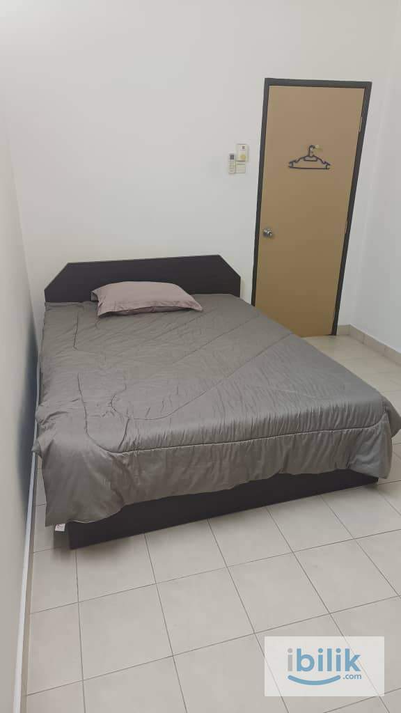 New Queen Bed Fully Furnished Middle Room-Setia Alam - Image 1