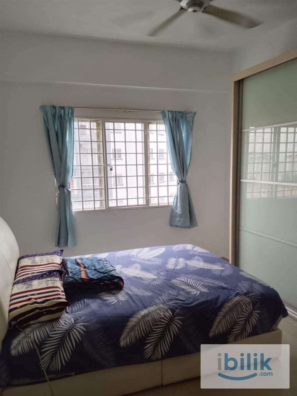 MASTER BEDROOM WITH PRIVATE BATHROOM AIR-CONDITIONING NEW PAINT MANJALARA KEPONG   - Image 1