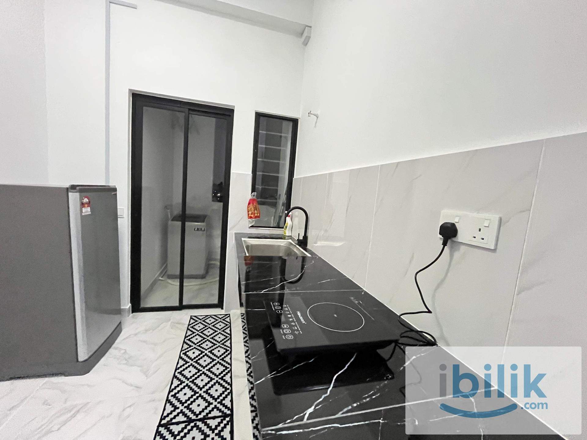 Medium room - Image 6